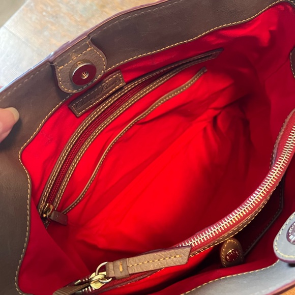 Dooney & Bourke CHELSEA Tote Taupe - Picture 6 of 6